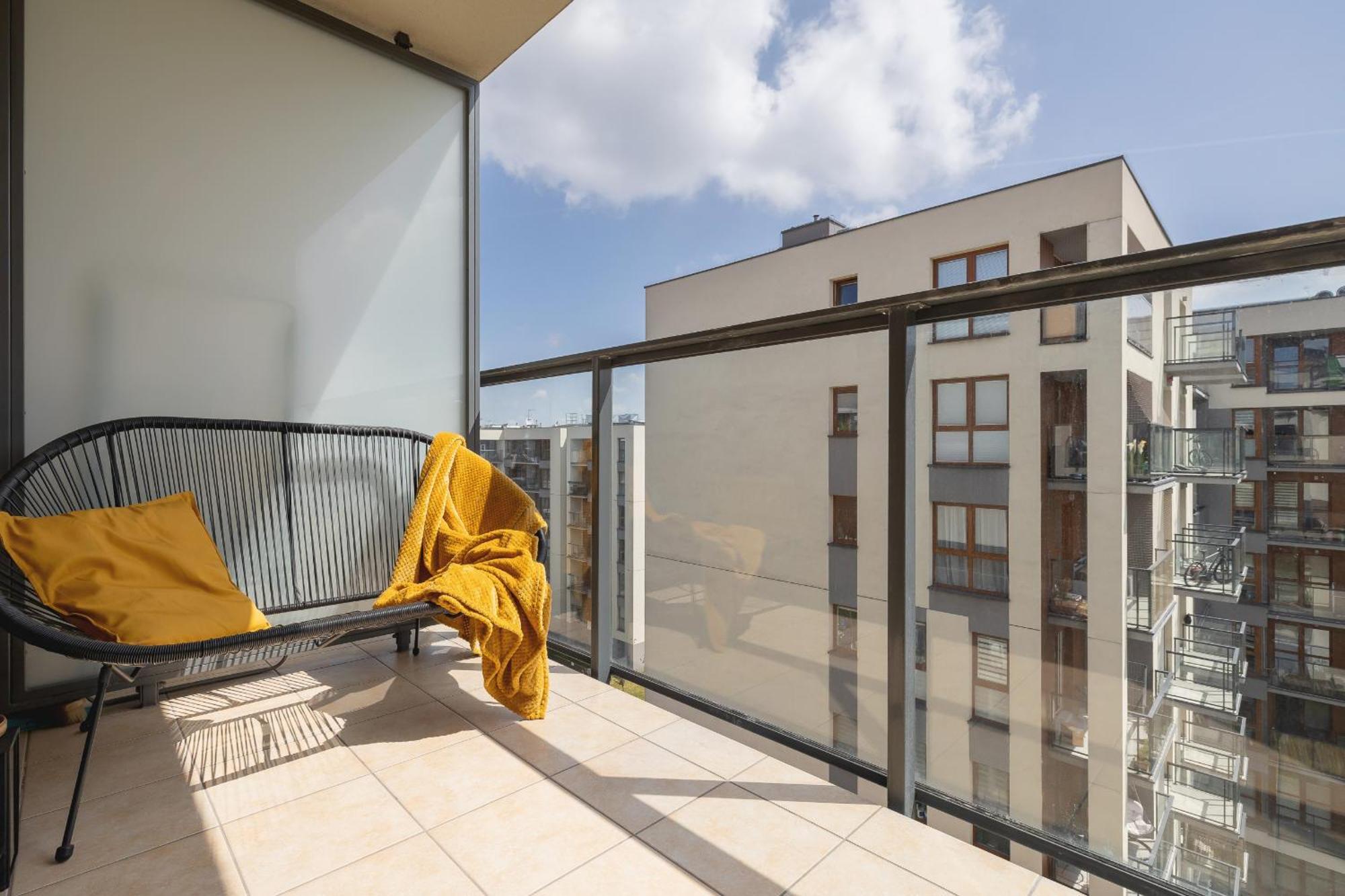 Przytulny Apartament Na Wroclawskiej Z Parkingiem W Krakowie By Noclegi Renters Cracóvia Exterior foto